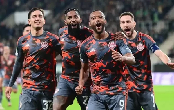 "Qalatasaray" "Olimpiakos"un qolyadorunu transfer edir - FOTO