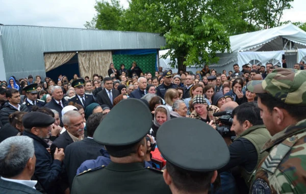 Останки шехида Сираджа Нариманова с почестями преданы земле - ФОТО