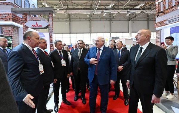 Azərbaycan və Belarus prezidentləri “Caspian Agro” və “InterFood Azerbaijan” sərgiləri ilə tanış olublar