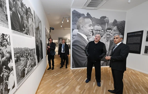 İlham Əliyev ilə Aleksandr Lukaşenko Şuşada “Heydər Əliyev və Qarabağ” sərgisinə baxıblar - FOTO - YENİLƏNİB