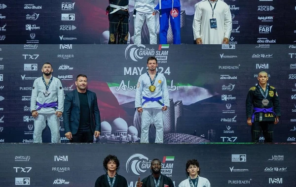 Azərbaycanlı aktyorun oğlu beynəlxalq turnirdə gümüş medal qazandı - FOTO
