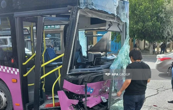 Bakıda sərnişin avtobusları TOQQUŞDU: Xeyli sayda yaralılar var - FOTO