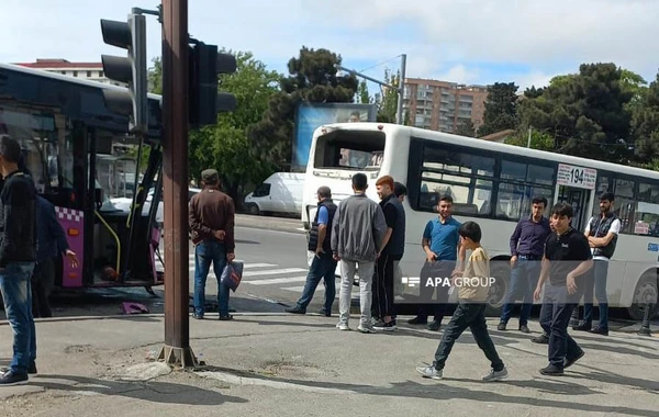 Bakıda sərnişin avtobusları TOQQUŞDU: Xeyli sayda yaralılar var - FOTO