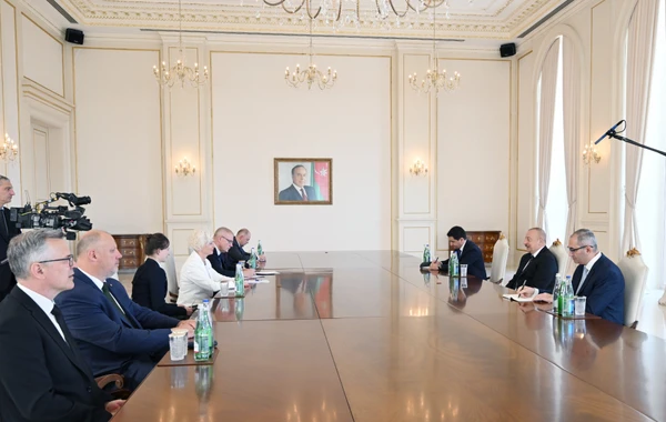 Prezident İlham Əliyev Latviya Seyminin sədrinin başçılıq etdiyi nümayəndə heyətini qəbul edib - FOTO