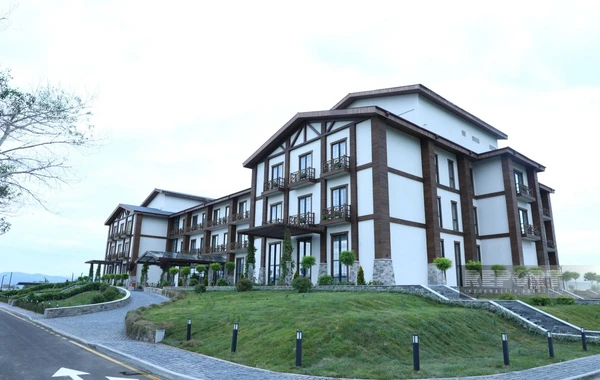 Bir qrup media nümayəndəsi Zəngilanda yeni açılan “Ağalı” hoteldə olublar - FOTO