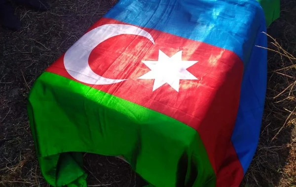 30 ildən sonra nəşi tapılan şəhidlə Bakıda dəfn edilib - FOTO - YENİLƏNİB