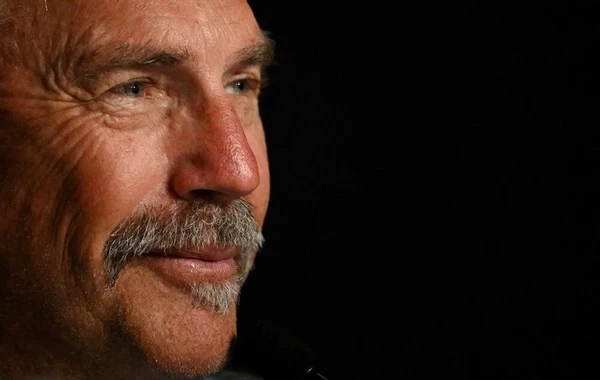 Hollivud ulduzu bütün sərvətini filmlərə xərclədi - FOTO