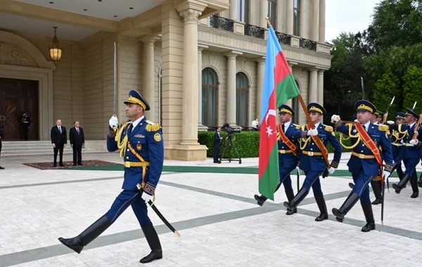 Состоялась церемония официальной встречи президента Таджикистана Эмомали Рахмона - ФОТО