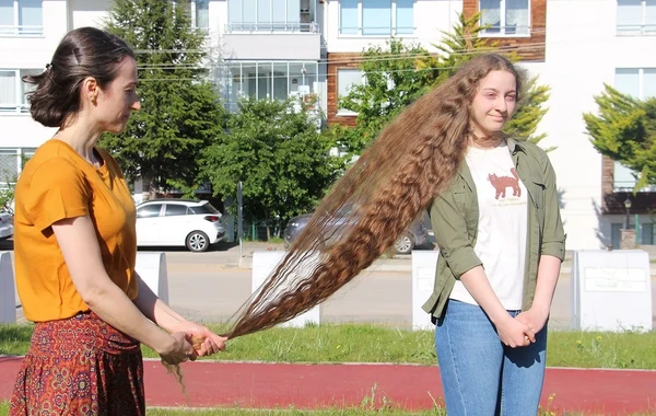 Doğulduğu gündən saçını kəsdirmir - FOTO