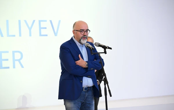 Heydər Əliyev Mərkəzində “Görünməyənin cizgiləri” sərgisi açılıb - FOTO/VİDEO
