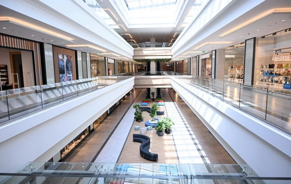 Ильхам Алиев и Мехрибан Алиева приняли участие в открытии торгового центра Crescent Mall в Баку - ОБНОВЛЕНО + ФОТО