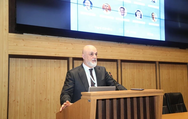 Dövlət xəstəxanasında unikal hadisə - Cərrahi əməliyyat canlı yayımlanıb - FOTO