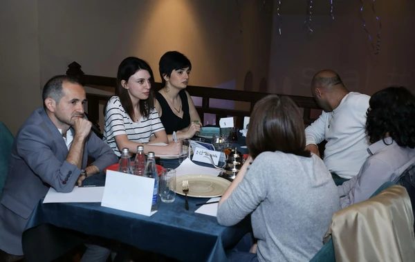 "Global Media Group"a daxil olan şirkətlər arasında "Həngamə" intellektual oyunu keçirilib - FOTO