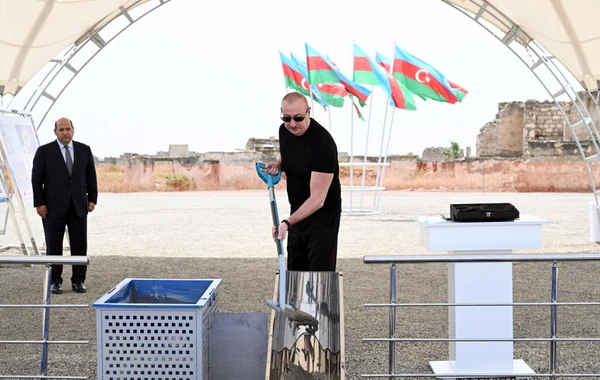 Президент Ильхам Алиев заложил фундамент села Немирли Агдамского района - ОБНОВЛЕНО + ФОТО