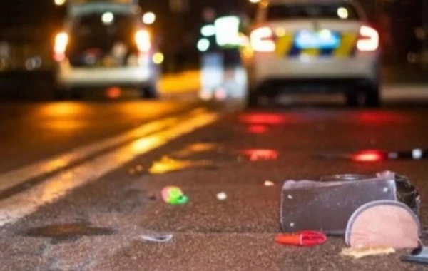 В Баку автомобиль насмерть сбил уборщицу