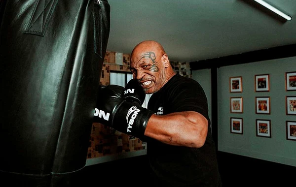 Səhhəti pisləşən Mayk Tayson: "Özümü yüzdə 100 hiss edirəm" - FOTO