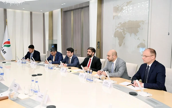SOCAR BƏƏ şirkəti ilə xam neft, neft məhsullarının logistikasını müzakirə edib - FOTO
