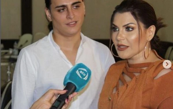 Balaşdan yazan Xatun: "Bir şəklin var, telefonumun ekranına qoymuşam" - FOTO