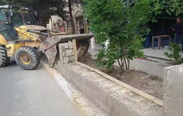 Sumqayıtda qanunsuz tikilən hasar söküldü - FOTO/VİDEO