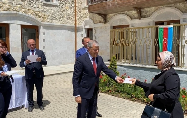 Şuşaya qayıdan sakinlərə mənzillərinin açarları təqdim edildi - FOTO - YENİLƏNİB