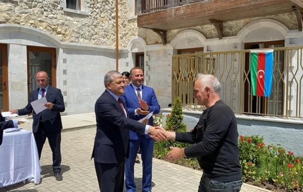 Şuşaya qayıdan sakinlərə mənzillərinin açarları təqdim edildi - FOTO - YENİLƏNİB