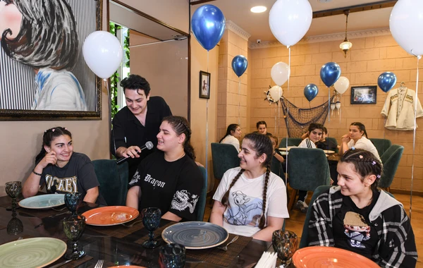 “Global Media Group”un təşkilatçılığı ilə valideyn himayəsindən məhrum olmuş uşaqlar üçün tədbir keçirilib - FOTO