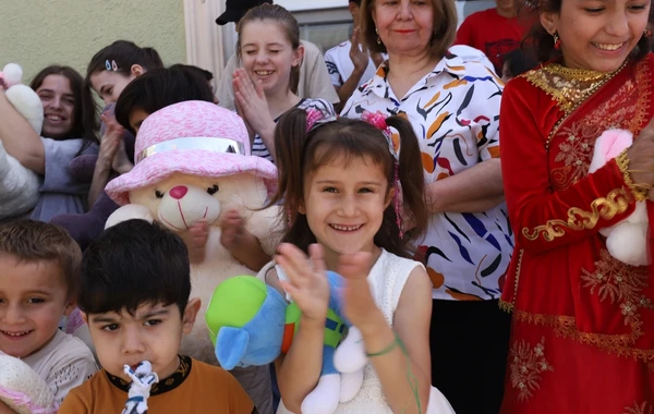 IDEA "Sevincini bölüş" kampaniyası çərçivəsində uşaqlar üçün növbəti aksiya keçirib - FOTO