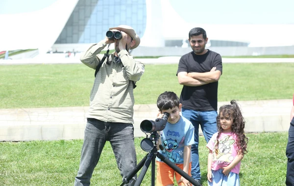Heydər Əliyev Mərkəzinin parkında Uşaq festivalı keçirilib - FOTO