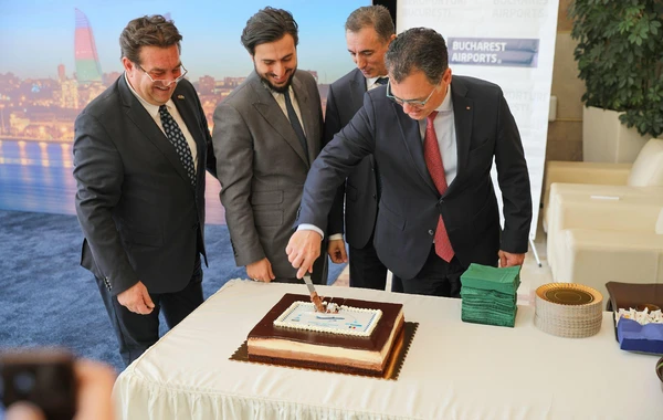 AZAL Buxarestə ilk reysini həyata keçirib - FOTO