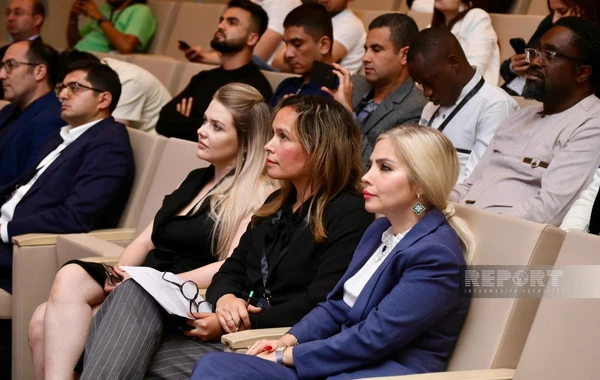 Şuşada keçirilən Beynəlxalq Sahibkarlar Forumunda ilk panel müzakirə aparılıb - FOTO