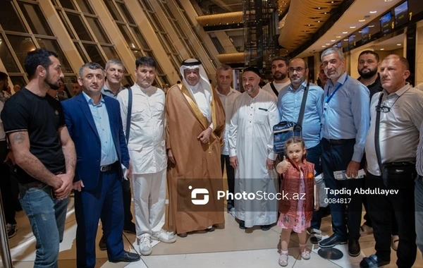 Azərbaycanlı zəvvarların ilk qrupu həccə yola düşdü - FOTO