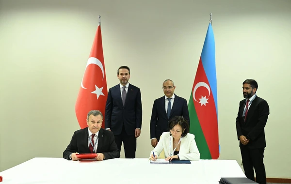 Türkmən qazının Azərbaycan və üçüncü ölkələr vasitəsilə Türkiyəyə nəqli ilə bağlı müqavilə imzalanıb - FOTO