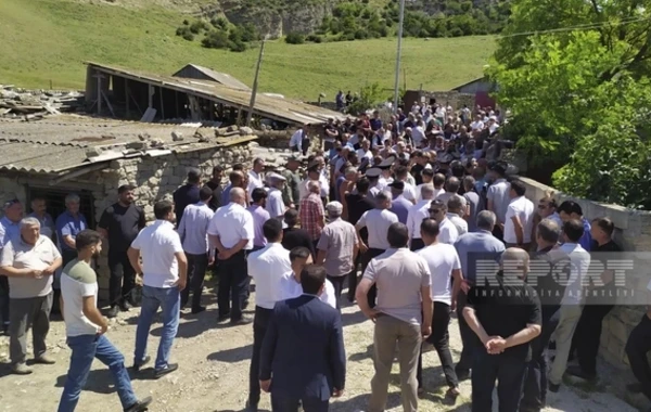 Siyəzəndə Birinci Qarabağ müharibəsinin şəhidi Rüfət Cabbarov dəfn edilib - FOTO
