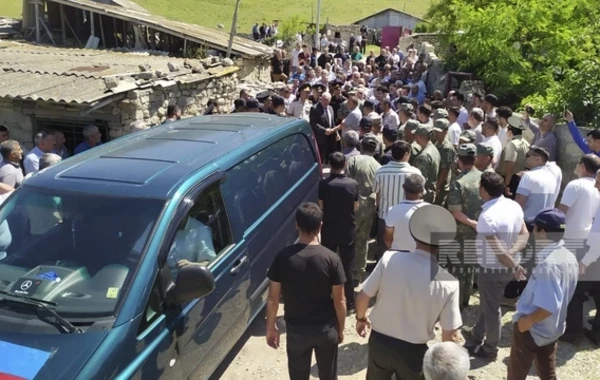 Siyəzəndə Birinci Qarabağ müharibəsinin şəhidi Rüfət Cabbarov dəfn edilib - FOTO