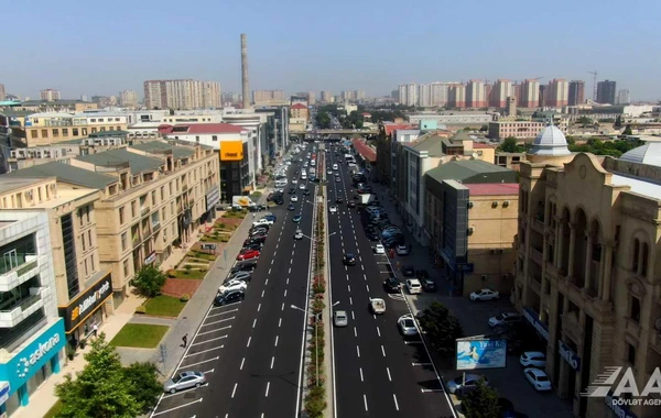 Bakının bu küçəsinin bir hissəsində aparılan təmir yekunlaşıb - FOTO/VİDEO