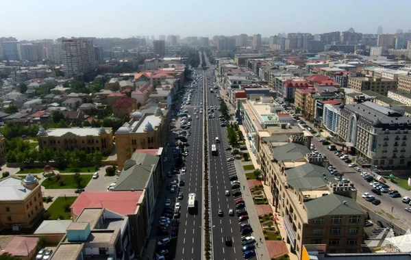 Bakının bu küçəsinin bir hissəsində aparılan təmir yekunlaşıb - FOTO/VİDEO
