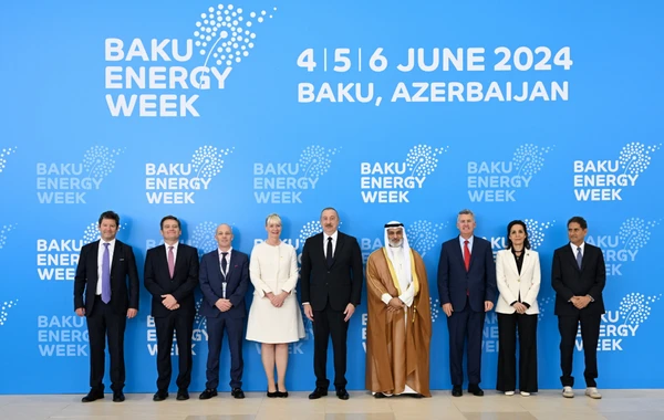 Президент выступил на открытии 29-й выставки Caspian Oil&amp;Gas и 12-й выставки Caspian Power - ОБНОВЛЕНО/ФОТО