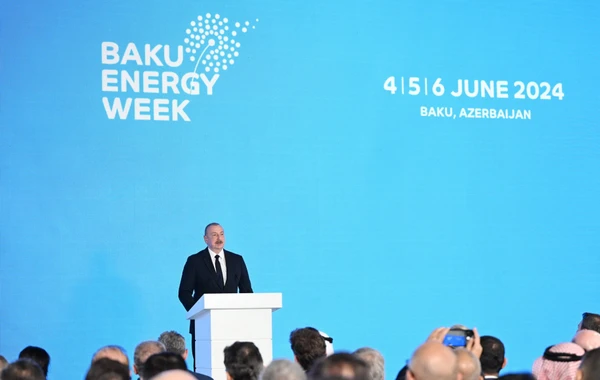 Президент выступил на открытии 29-й выставки Caspian Oil&amp;Gas и 12-й выставки Caspian Power - ОБНОВЛЕНО/ФОТО