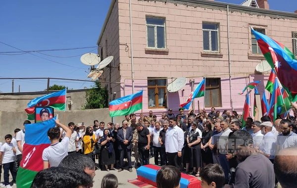 Xırdalanda Birinci Qarabağ müharibəsinin şəhidi Rövşən Əliyev dəfn edilib - FOTO