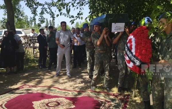 Birinci Qarabağ müharibəsinin şəhidi Mehdiqulu Quliyev dəfn edilib - FOTO