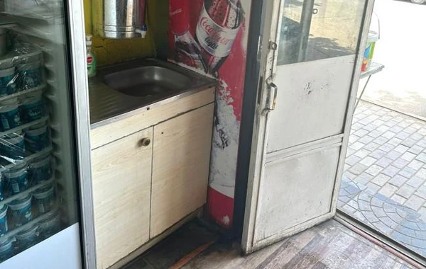 Gəncə və Tovuzda nöqsanlar aşkarlanan dönərxanaların fəaliyyəti məhdudlaşdırılıb - FOTO