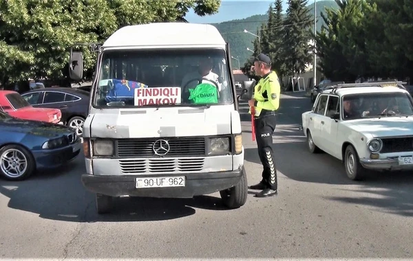 Qanunsuz sərnişin daşıyan avtobus sürücüləri cəzalandırıldılar - FOTO/VİDEO