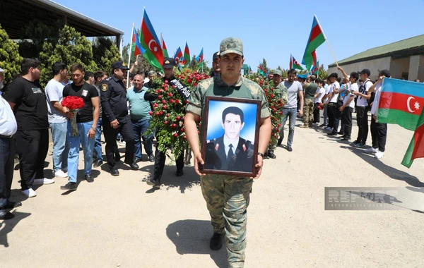 31 il sonra meyit qalıqları tapılmış şəhid dəfn olunub - FOTO