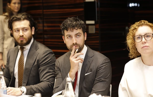 “Dekarbonizasiya dinamikasının saxlanılması” mövzusunda dəyirmi masa keçirilib - FOTO