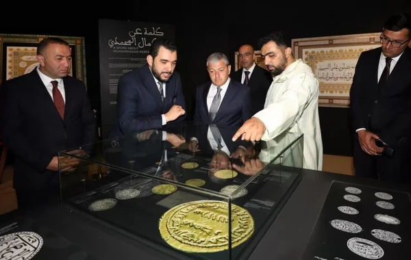Azərbaycan Prezidentinin xüsusi nümayəndəsi ICESCO-nun Baş direktoru ilə görüşüb - FOTO