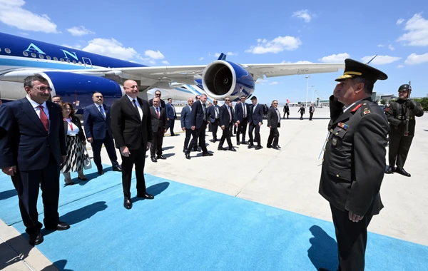 Президент Ильхам Алиев прибыл с рабочим визитом в Турцию - ФОТО