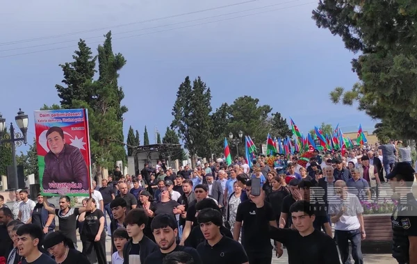 В Гяндже похоронен погибший в результате удара молнии военнослужащий ГПС - ОБНОВЛЕНО/ФОТО