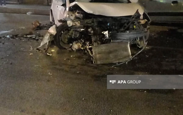 Bakıda zəncirvari qəza: 3 maşın toqquşdu - FOTO