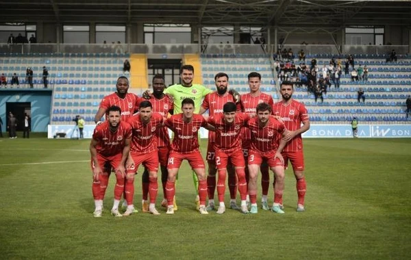 "Araz-Naxçıvan" 13 futbolçunu göndərdi