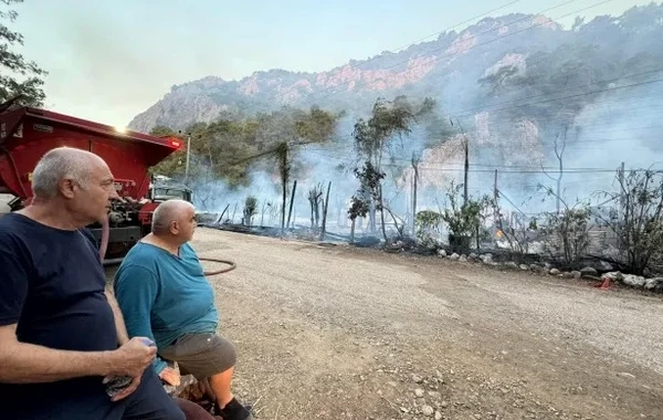 İstirahət mərkəzindəki yanğın 4 saat sonra söndürüldü - FOTO